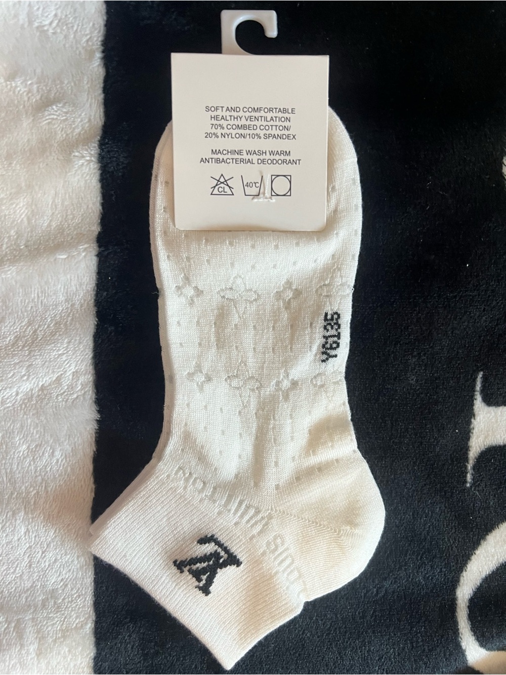 White Low-Cut Dress Socks - Branded Comfort